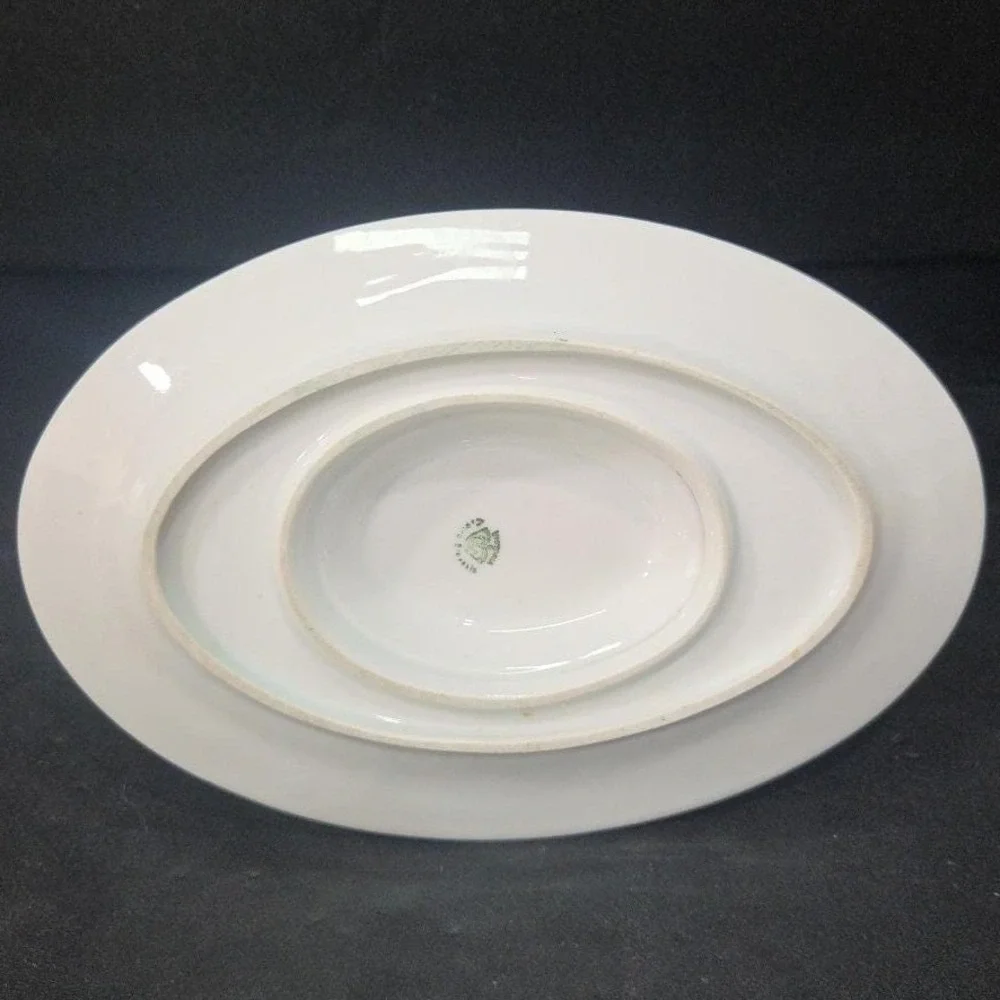 Victoria Czechoslovakia Fine China Gravy Boat, Underplate Attached Vtg Tableware